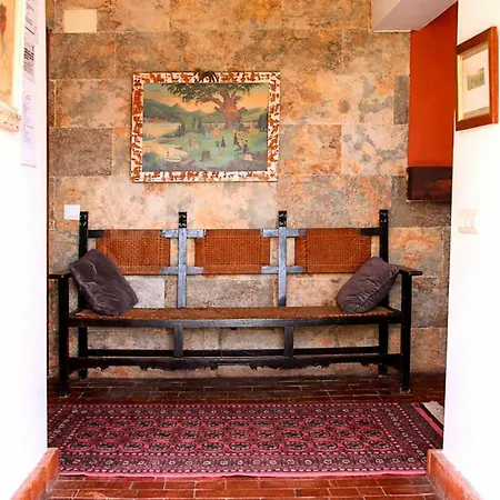 Casa Pirinea, Maello, Avila * Maello