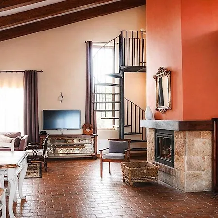 Casa Pirinea, Maello, Avila Ferienhaus Maello